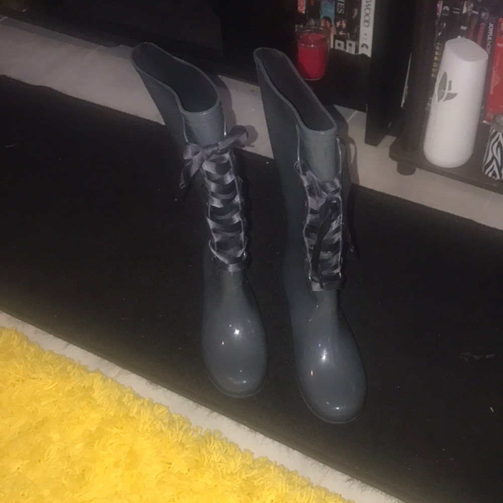 COPY - Never Worn gray 2.5 inch wedge rain boots